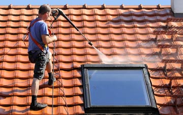 roof cleaning Cwmbach Llechrhyd, Powys